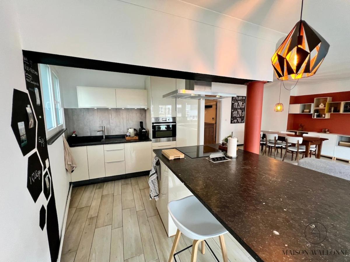 L 'ecrin Sauveniere - Hypercentre Avec Parking Gratuit Appartement